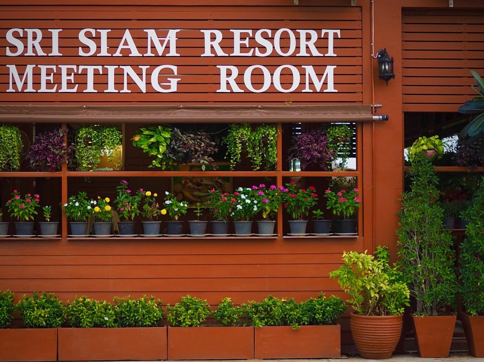 Sri Siam Resort Kanchanaburi City Exteriör bild