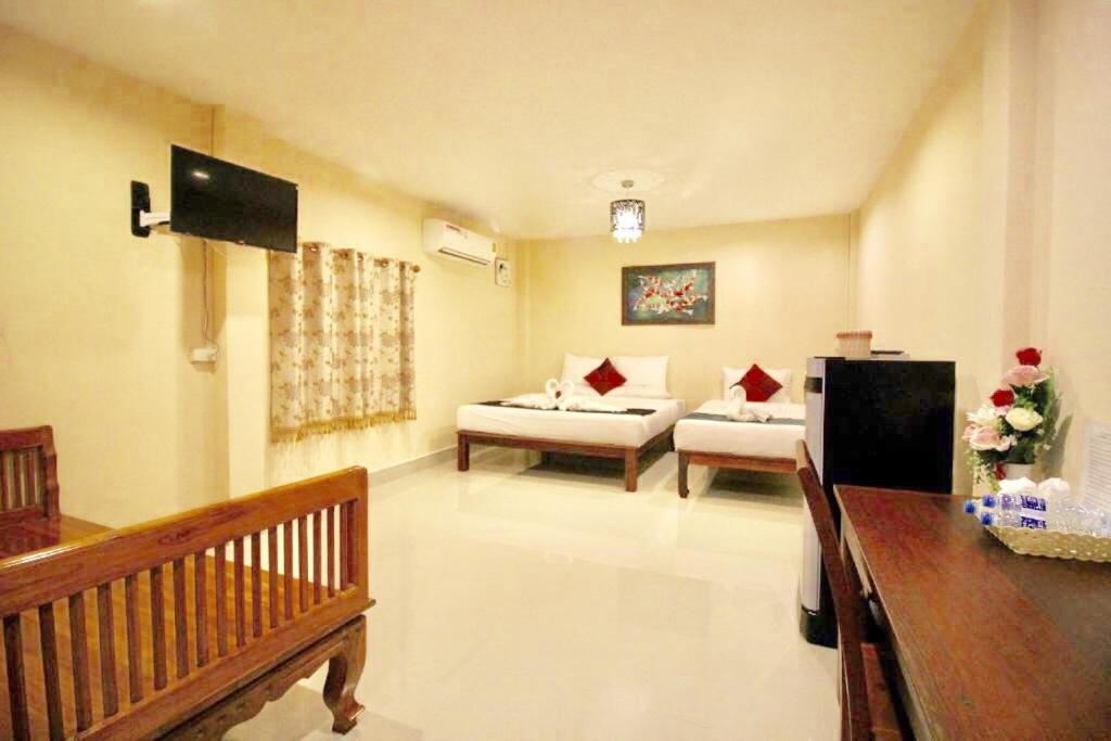 Sri Siam Resort Kanchanaburi City Exteriör bild